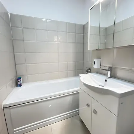 Chic With Balcony At Exigent Plaza - 05 Appartement Bucarest