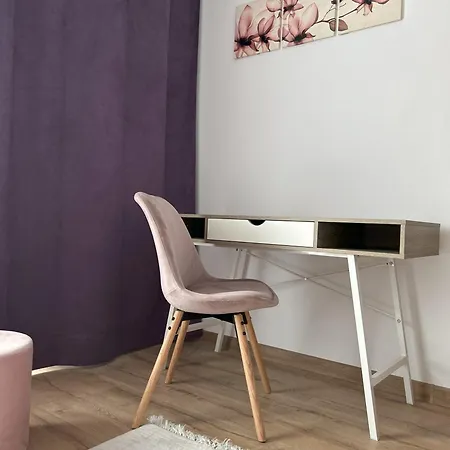 Apartment Chic With Balcony At Exigent Plaza - 05 Bucharest