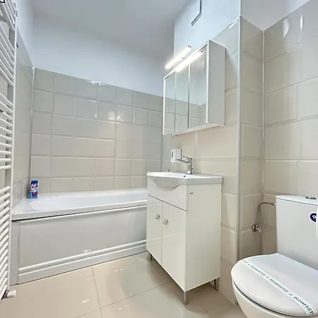 Appartement Chic With Balcony At Exigent Plaza - 05