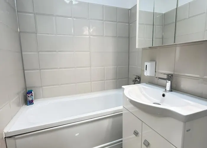 Chic With Balcony At Exigent Plaza - 05 Apartament Bukareszt