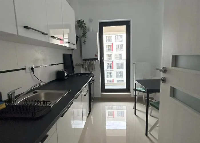 Daire Chic With Balcony At Exigent Plaza - 05